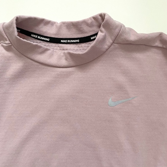 Nike DryFit Running Sweater - Picture 2 of 5